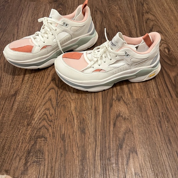 brand black Women's Cream and White Sneakers - Picture 4 of 7